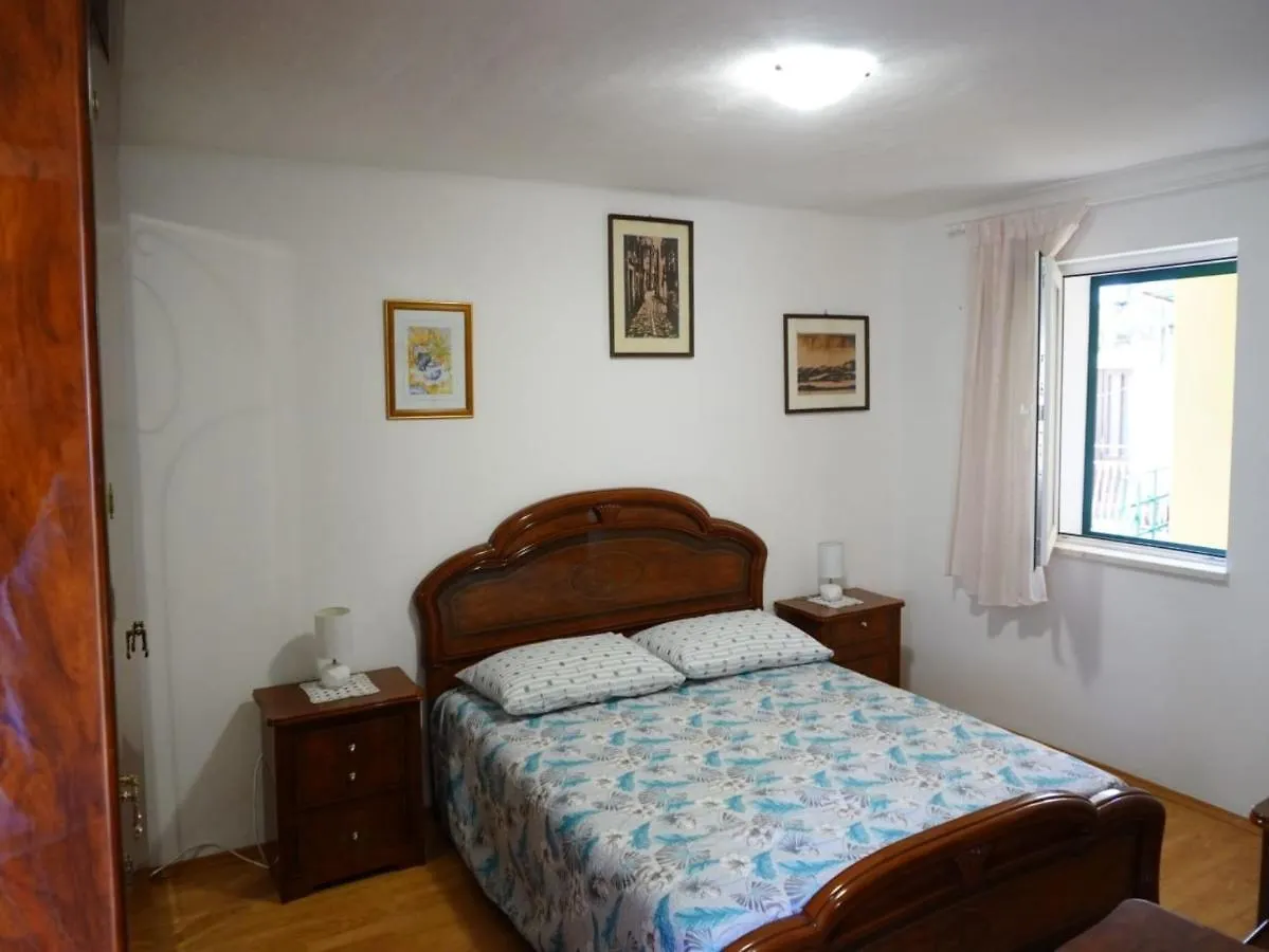 Holiday Home Labinezza Kastela Croatia