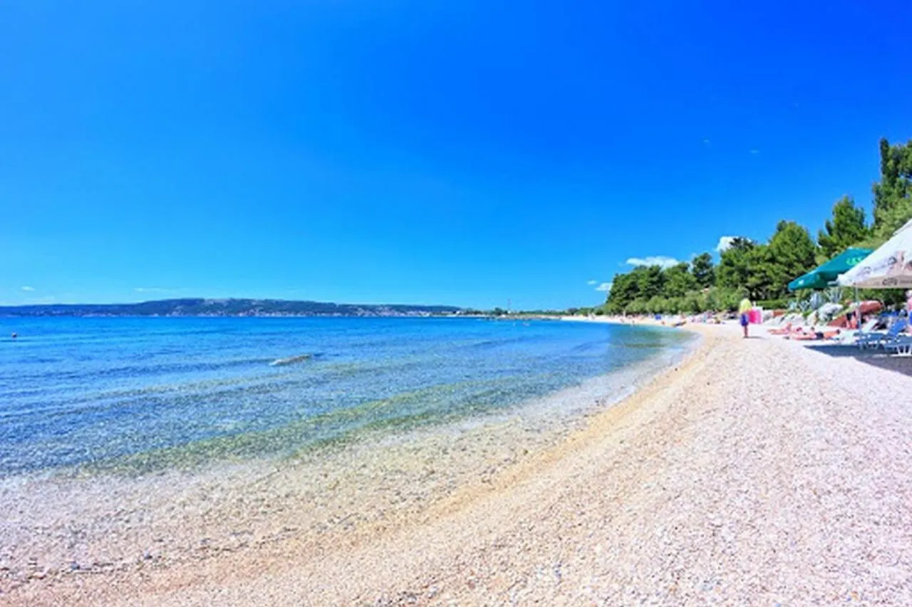 Holiday Home Labinezza Kastela